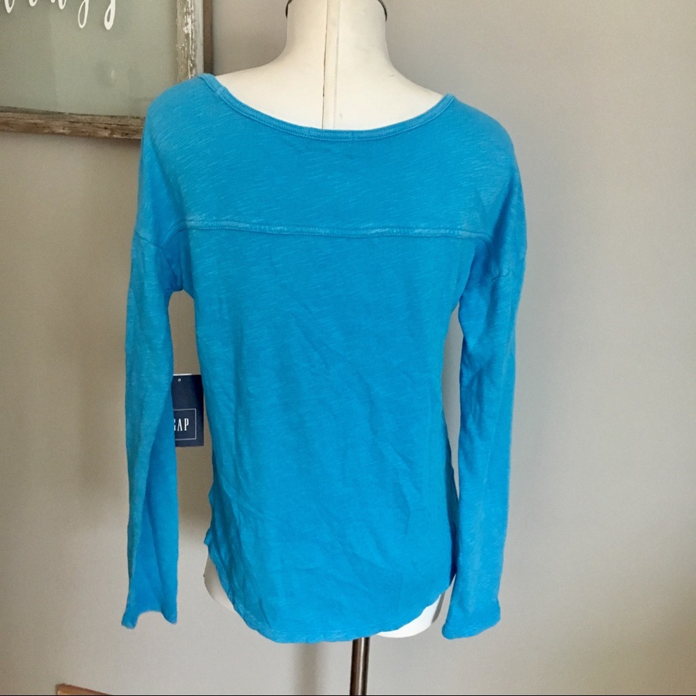 New With Tags Gap Long Sleeve Top - Picture 2 of 8